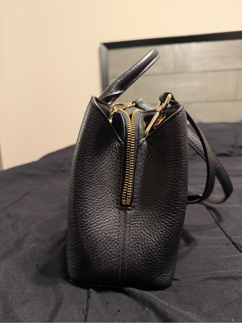 Black Micheal Kors Bag - Picture 7 of 12